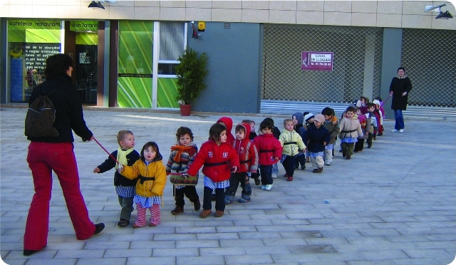 CUERDA TRANSPORTE 30 NIÑOS CON CINTURON DE SEGURIDAD REF: 125